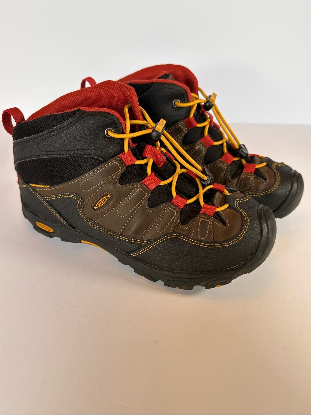 KEEN Youth Pagosa Mid Waterproof Hiking Boots Brown Red Sz 4 EU 36